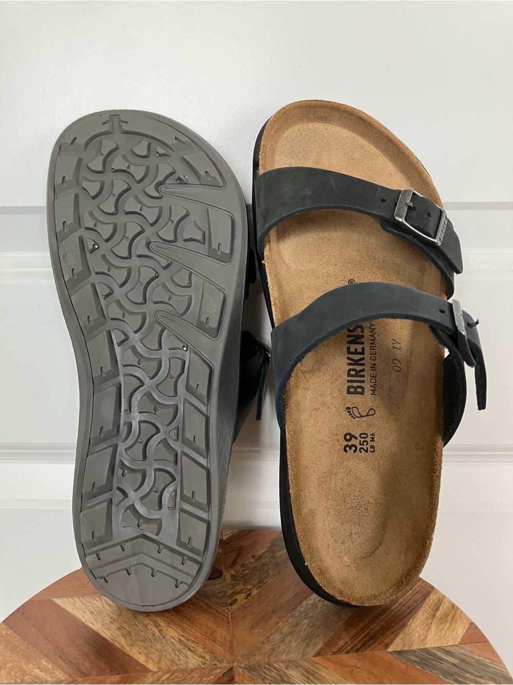 NEW Birkenstock Sierra Crosstown Sandals Women EU 39 US 8-8.5 Black 2026-715 - Picture 5 of 6